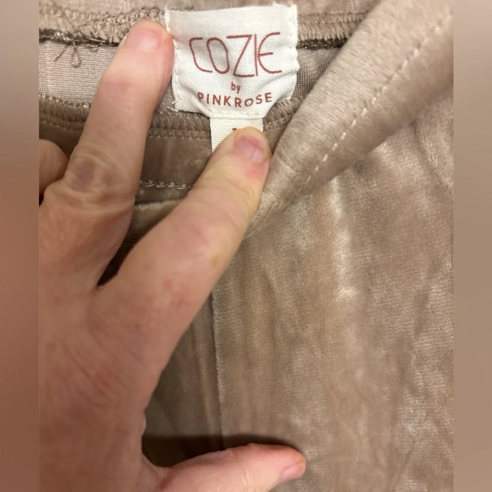 Cozie By Pink Rose Mocha Stone Velour Pants With Pockets - Picture 3 of 5